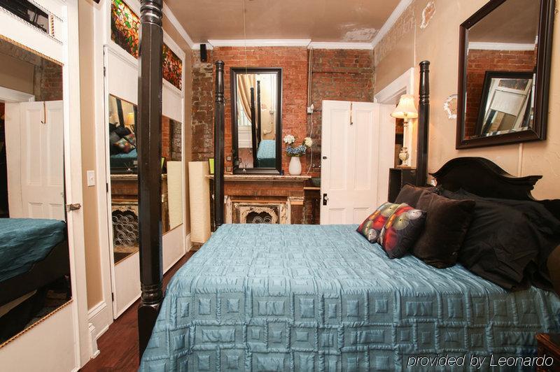 Fleur De Lis Mansion Bed and Breakfast — photo 7 of 22